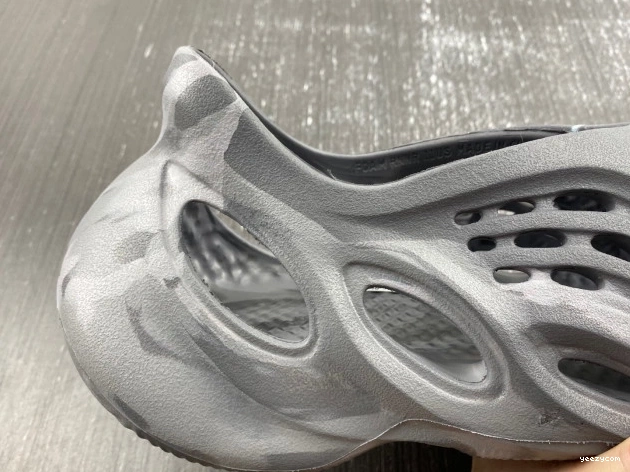 IE4931 MX RNR Foam Yeezy Granite Adidas 0306